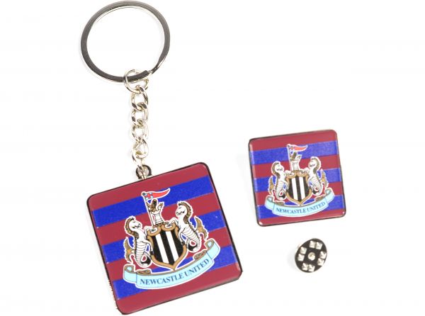 Newcastle United Away Keyring and Badge Set